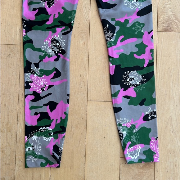 NWT Koral shiny leggings - Picture 7 of 8